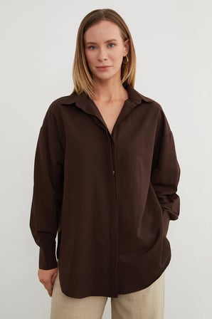 Basic Yırtmaçlı Oversize Gömlek