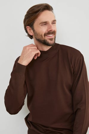 Basic Dik Yaka Triko Kazak