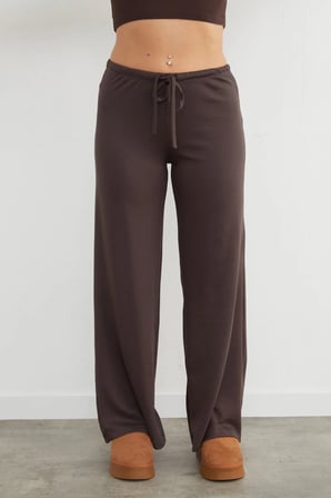 Beli Bağlamalı Bol Paça Modal Pantolon