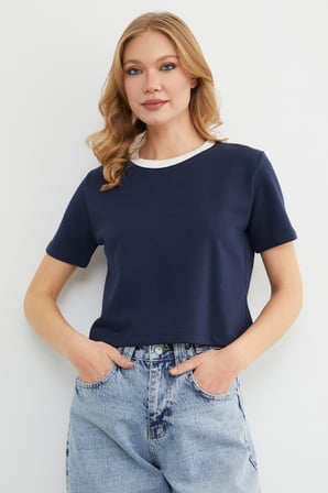 Basic Ribana Yaka Mevsimlik Crop Tişört