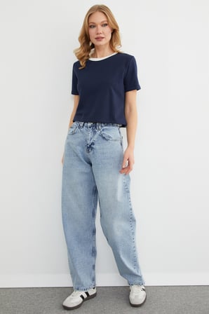 Basic Ribana Yaka Mevsimlik Crop Tişört