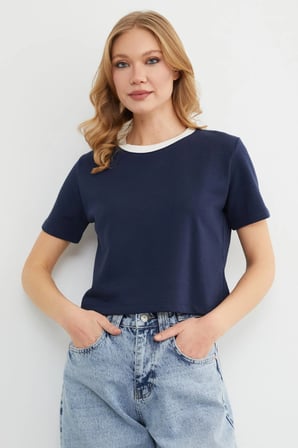 Basic Ribana Yaka Mevsimlik Crop Tişört