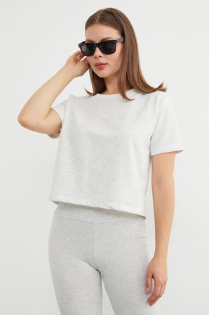 Basic Ribana Yaka Mevsimlik Crop Tişört