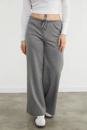 Beli Bağlamalı Bol Paça Modal Pantolon