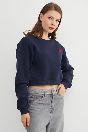 3 İplik Kalp Nakışlı Crop Sweatshirt