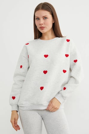 3 İplik Kalp Nakışlı Oversize Sweatshirt