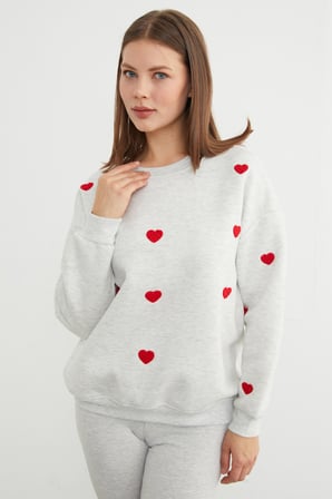 3 İplik Kalp Nakışlı Oversize Sweatshirt