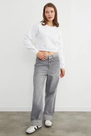 3 İplik Kalp Aksesuarlı Crop Sweatshirt