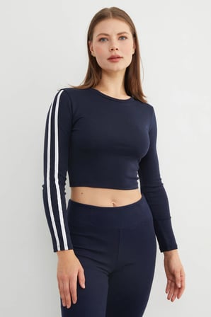 Bisiklet Yaka Kolları Biye Detaylı Crop Body