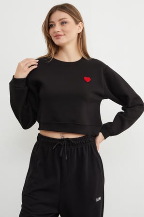3 İplik Kalp Nakışlı Crop Sweatshirt