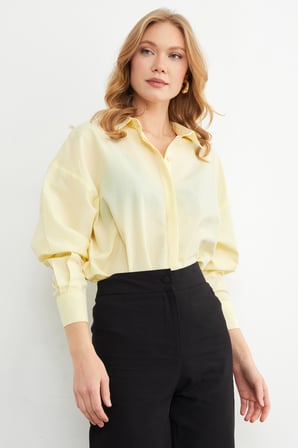Basic Yırtmaçlı Oversize Gömlek