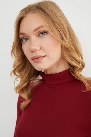 Basic Yarım Balıkçı Yaka Crop Body