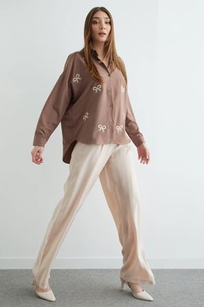 Fiyonk Nakışlı Oversize Gömlek