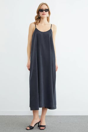 Basic İp Askılı Maxi Boy Elbise