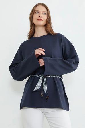 Fullamodest Kemerli Yırtmaçlı Geniş Kol Tunik