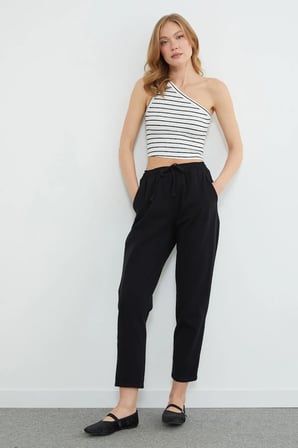 Beli Bağlamalı Cepli Gabardin Pantolon