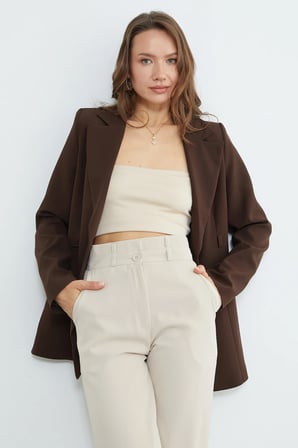 Kemerli Omuz Vatkalı Blazer Ceket