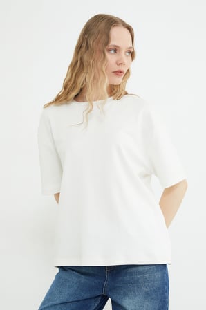 Transparan Kelebek Nakışlı Oversize Tişört