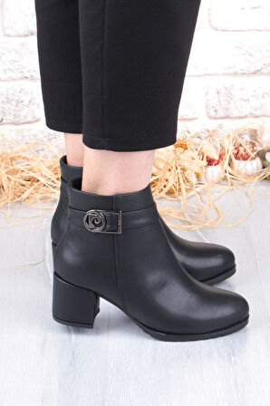 Pierre Cardin 54191 Siyah Cilt Sıcak Astar Kalın Topuklu Kadın Bot