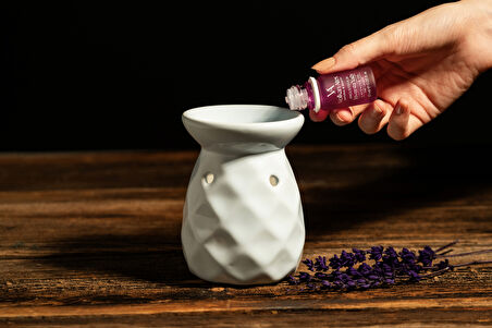 Volkan Ates Natural & Beauty Seramik Buhurdanlık Seti Açık Mavi Renk + Lavandula Angustifolia Saf Lavanta Yağı 10 ml + Mum