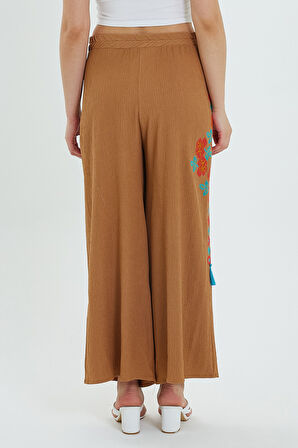 Kadın Yanı Nakışlı Bol Paça Pantolon 914