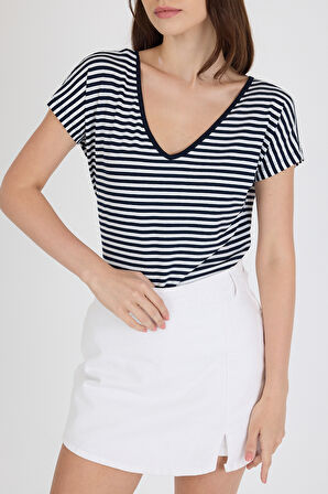 Ön Arka V Yaka Siyah Kadın T-shirt 0003