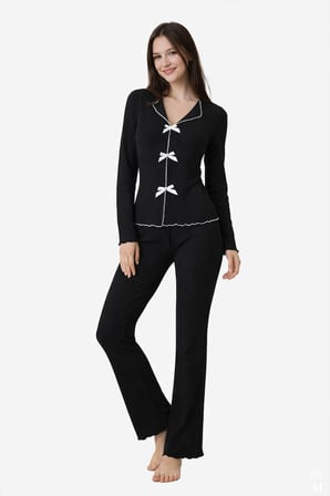 Kadın Pamuklu Çıtır Çiçek Desenli Baby Overloklu Fiyonklu Uzun Kollu Pijama Takımı