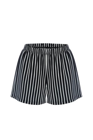 Kadın Pamuklu Kısa Kollu Siyah Çizgili Şortlu Pijama Takımı