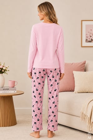 Kadın Pamuklu Uzun Kollu Ön Baskı ve Cep Detaylı Desenli Pijama Takımı