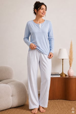 Kadın Pamuklu Mavi Uzun Kollu Düğmeli Yaka Çizgili Alt Pijama Takımı
