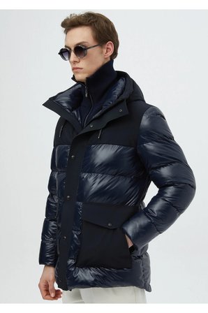 Lacivert Regular Fit Kapüşonlu Casual Dokuma Kaban