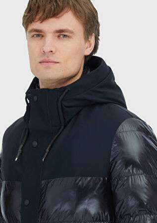 Siyah Regular Fit Kapüşonlu Casual Dokuma Kaban