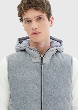 Gri Regular Fit Kapüşonlu Casual Dokuma Spor Yelek