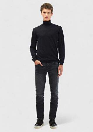 Lacivert Tam Balıkçı Yaka Düz Örgü İpek Karışımlı Triko Kazak