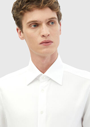 Beyaz Desenli Regular Fit Dokuma Klasik %100 Pamuk Gömlek