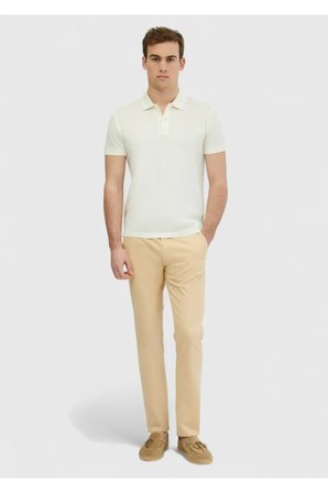 Ekru Düz Polo Yaka %100 Pamuk T-Shirt