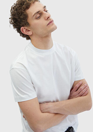 Beyaz Düz Bisiklet Yaka %100 Pamuk T-Shirt