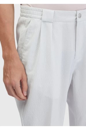 Beyaz Çizgili Dokuma Jogging Fit Casual Pantolon