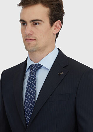 Koyu Lacivert Çizgili Modern Fit Yün Karışımlı Takım Elbise