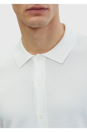 Ekru Polo Yaka Düz Örgü Hırka