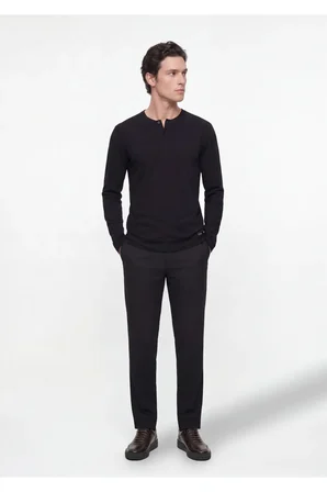 Siyah Düz Kumaş Comfort Fit Klasik %100 Yün Pantolon