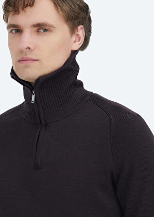 Mürdüm Yarım Balıkçı Yaka Düz Örgü Yün Karışımlı Triko Kazak