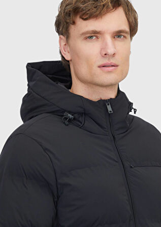 Siyah Regular Fit Kapüşonlu Casual Dokuma Mont
