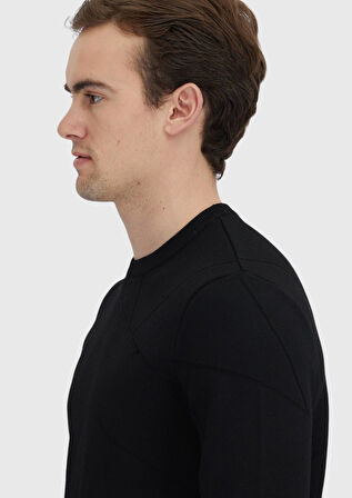 Siyah Bisiklet Yaka Jakarlı Triko Kazak