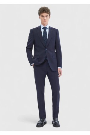 Lacivert Düz Thin&taller Slim Fit %100 Yün Takım Elbise