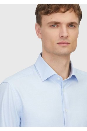 Açık Mavi Regular Fit Dokuma Klasik Pamuk Karışımlı Gömlek