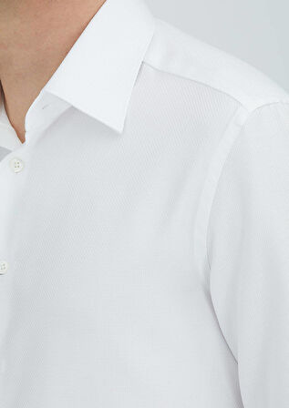 Beyaz Desenli Regular Fit Dokuma Klasik %100 Pamuk Gömlek
