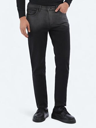 Siyah Slim Fit Çevre Dostu Denim Pamuk Karışımlı Pantolon