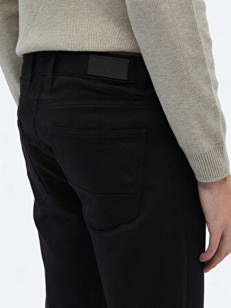 Siyah Dokuma Slim Fit Casual Pamuk Karışımlı Pantolon