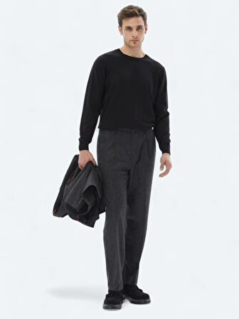 Siyah Bisiklet Yaka Düz Örgü Pamuk Karışımlı Triko Kazak